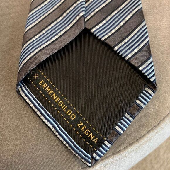 𝅺nwot Ermenegildo zegna Blue Gray Striped Silk Tie - Picture 2 of 7